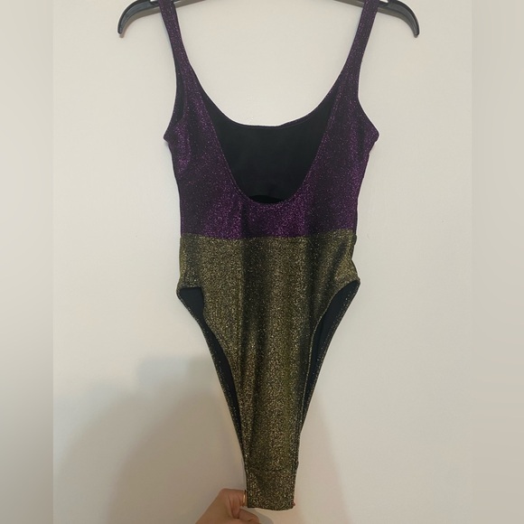 WOLF & WHISTLE Fuller Bust Exclusive cut out swimsuit in glitter lurex US 4D - Picture 4 of 7